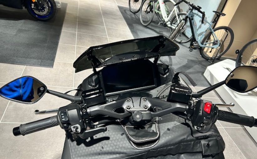 YAMAHA XP T-MAX 560 2