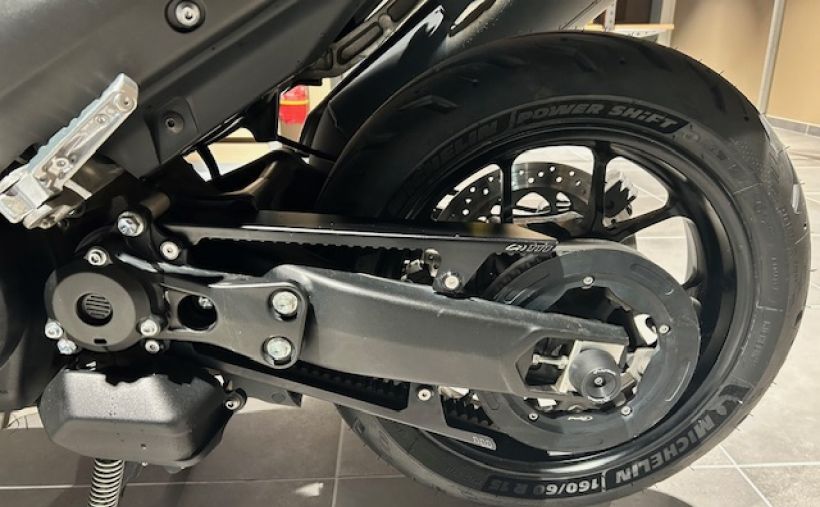 YAMAHA XP T-MAX 560 3
