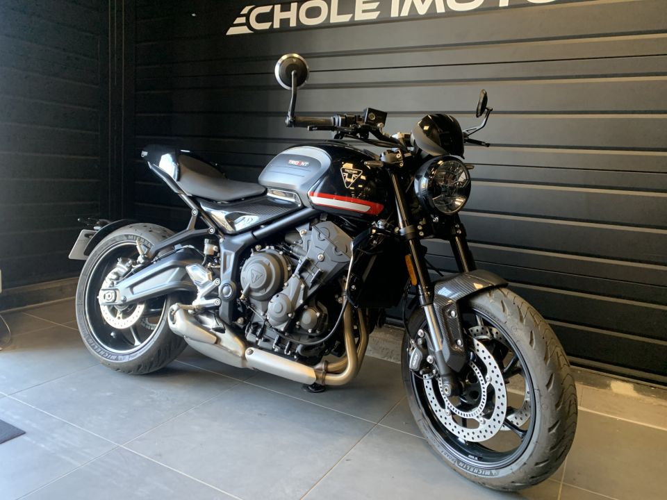 TRIUMPH TRIDENT 660 16