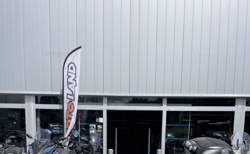 KAWASAKI GTR 1400 1