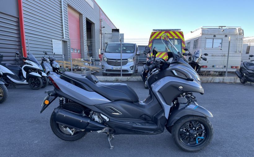 YAMAHA TRICITY 300 2