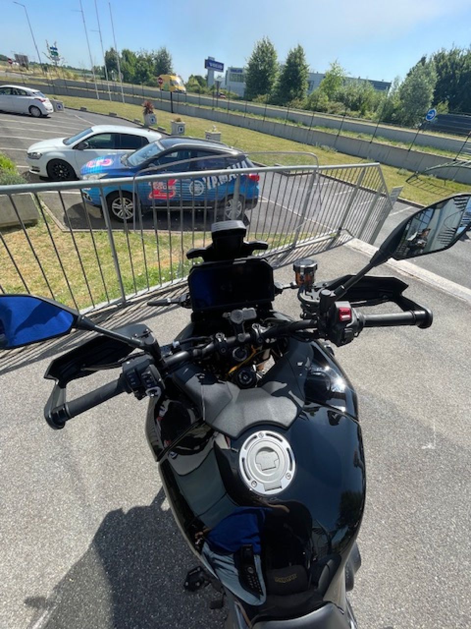 YAMAHA TRACER 9 GT + 8