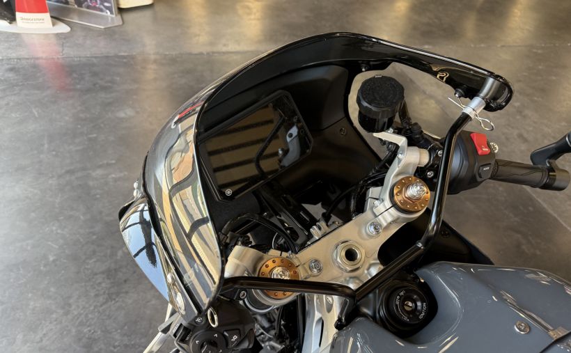 YAMAHA XSR 900 GP 1