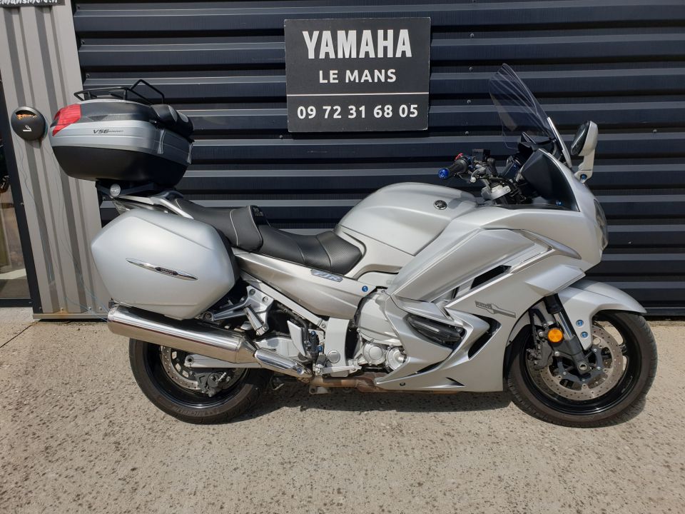 YAMAHA FJR 1300 AE 0
