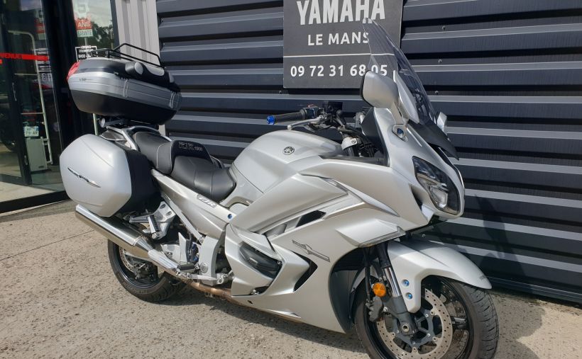 YAMAHA FJR 1300 AE 5