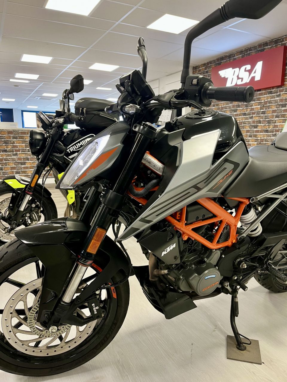 KTM 125 DUKE ABS 15
