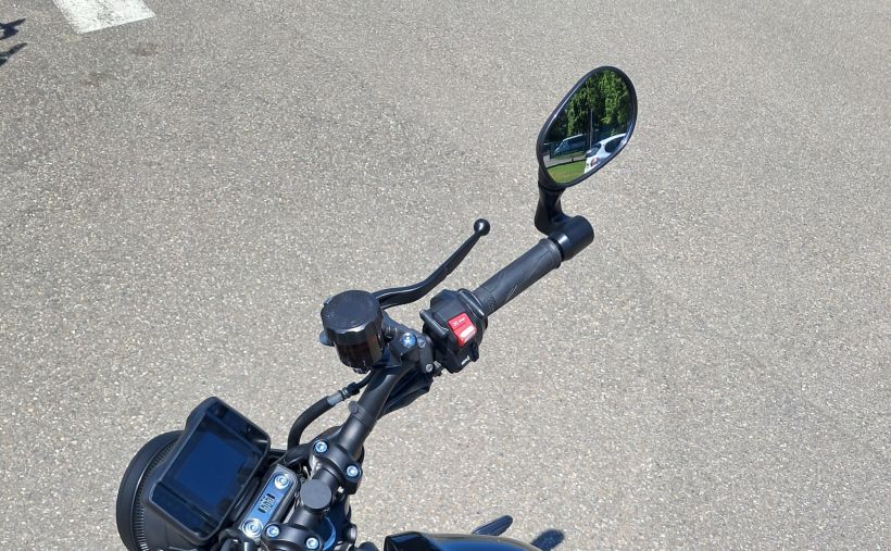 YAMAHA XSR 900 5