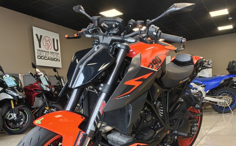 KTM 1290 SUPER DUKE R 4