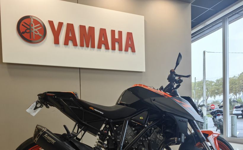 KTM 1290 SUPER DUKE R 10