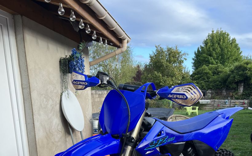 YAMAHA YZ250 1