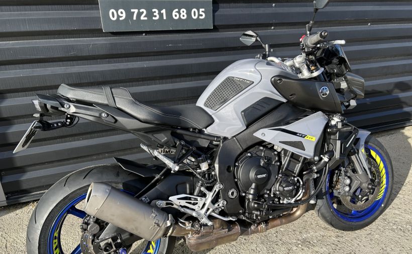 YAMAHA MT-10 25
