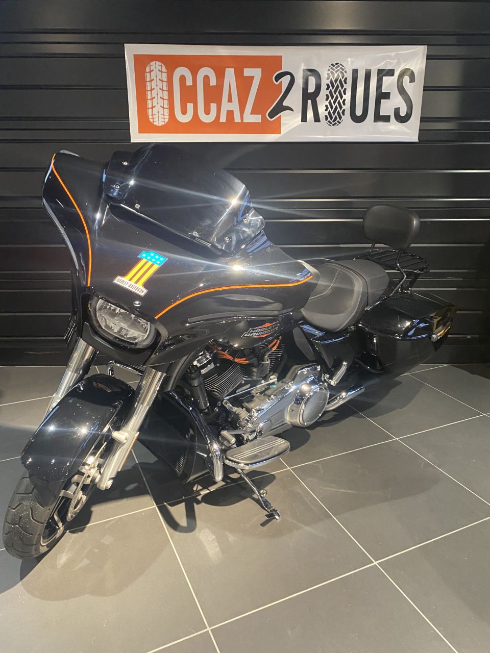 HARLEY-DAVIDSON TOURING STREET GLIDE 1923 3