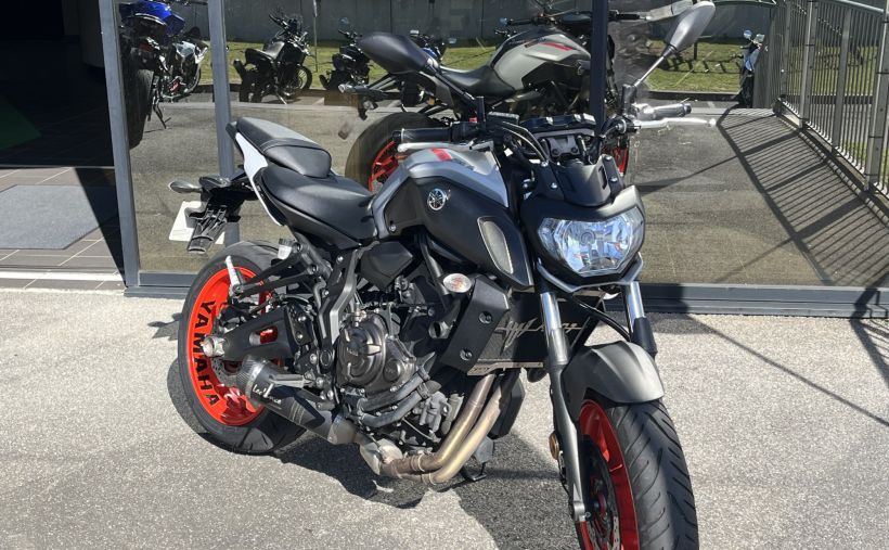 YAMAHA MT-07 (47.5CV) 2