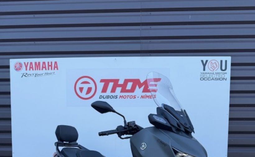 YAMAHA XMAX 300 1