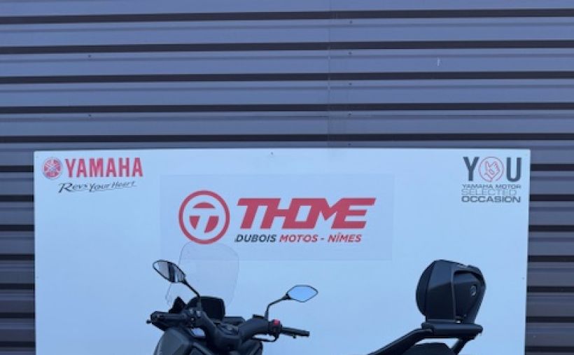 YAMAHA XMAX 300 4
