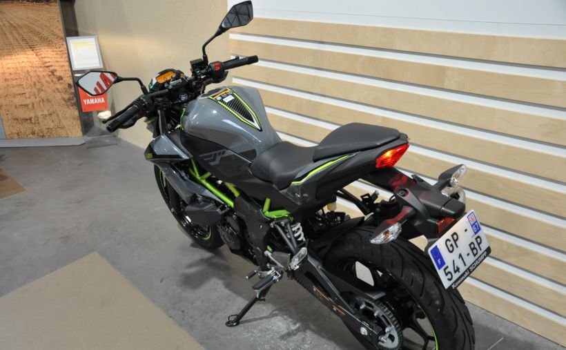 KAWASAKI Z-125 16