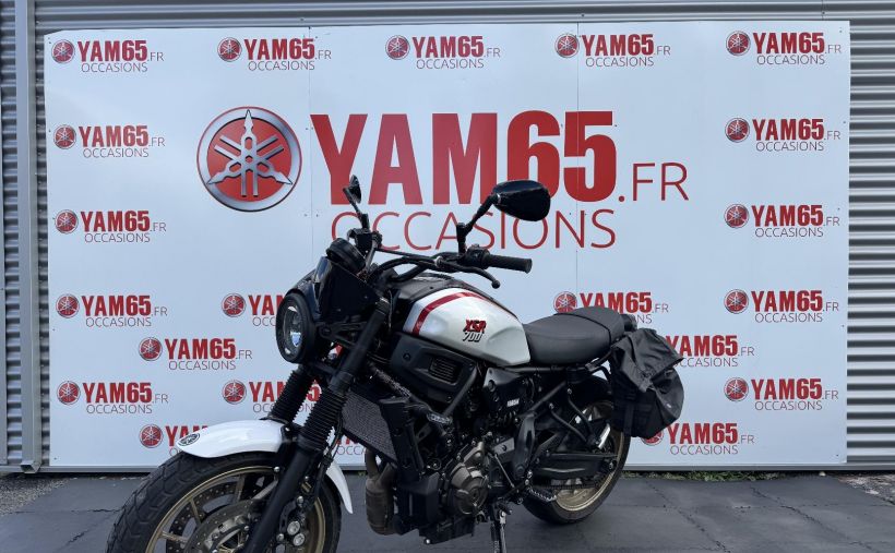YAMAHA XSR 700 XTRIBUTE 2