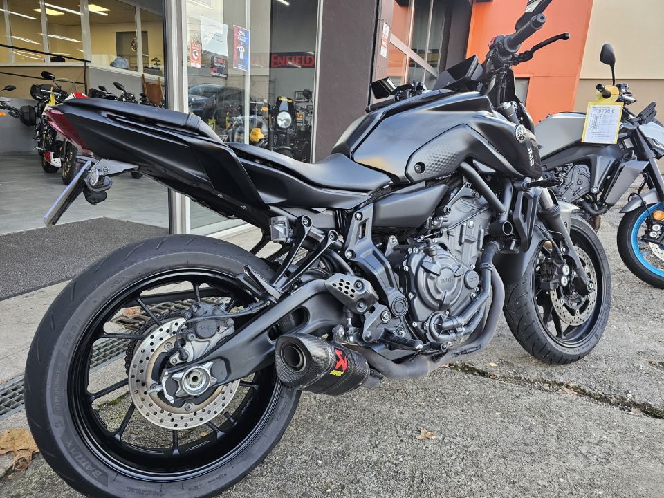 YAMAHA MT-07 (47.5CV) 8