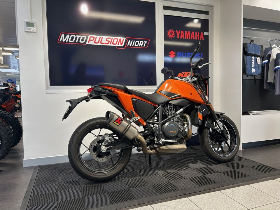 KTM 690 DUKE 6