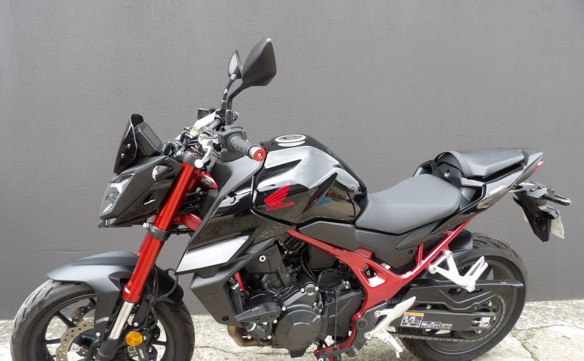 HONDA CB 750 HORNET 3