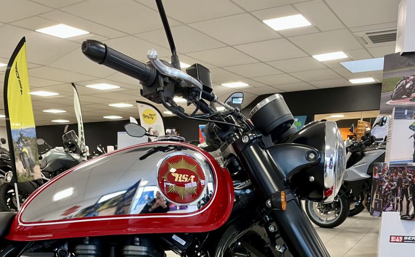 BSA GOLDSTAR 650 2