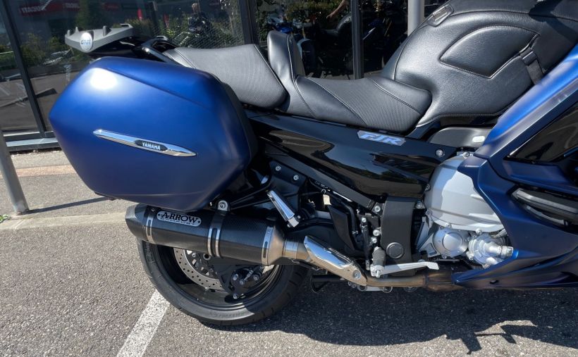 YAMAHA FJR 1300 AE 4