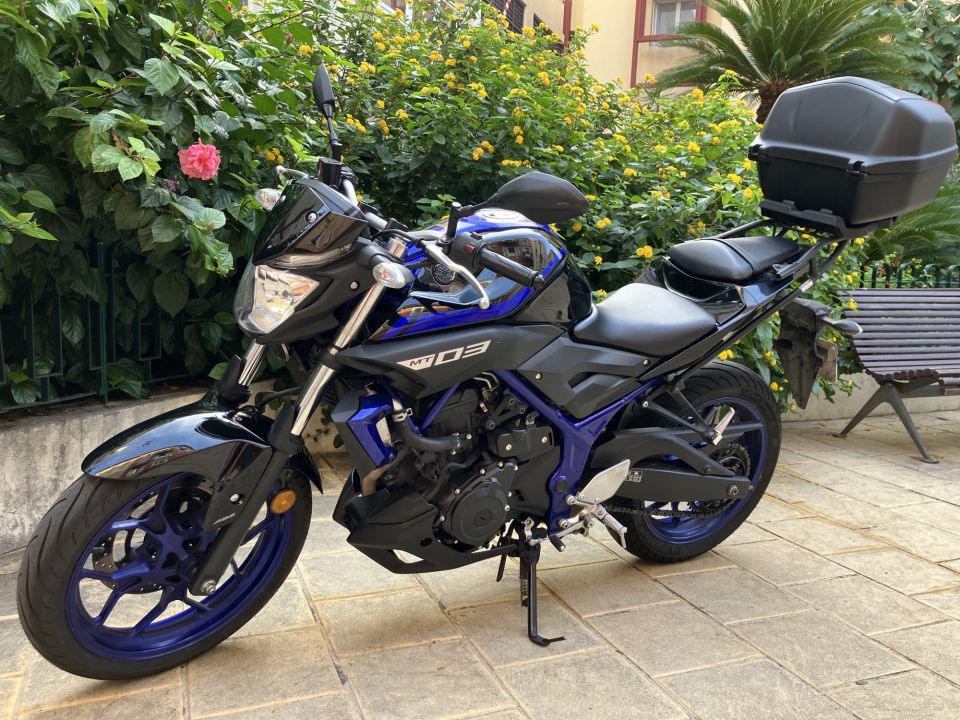 YAMAHA MT-03 4