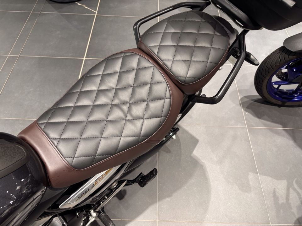 TRIUMPH SPEED 400 15