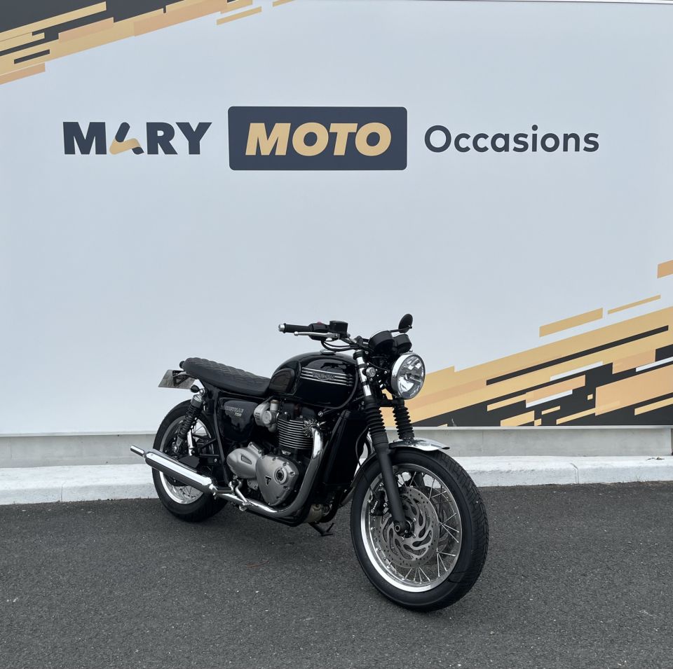 TRIUMPH BONNEVILLE T120 39