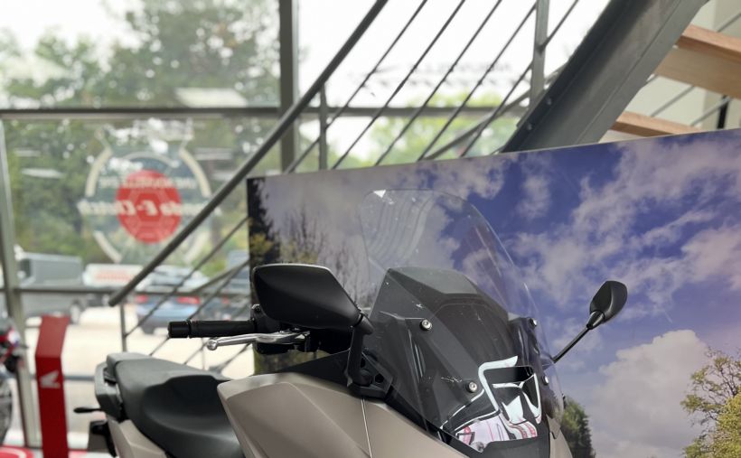 HONDA NSS FORZA 750 0