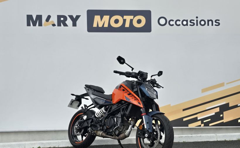 KTM 125 DUKE ABS 13