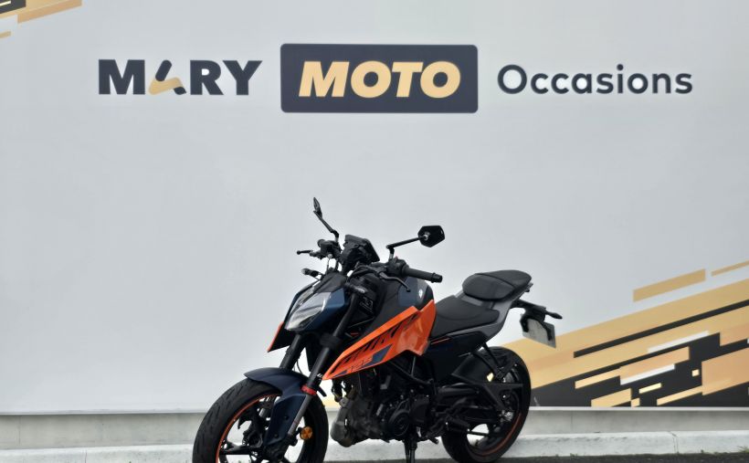 KTM 125 DUKE ABS 26