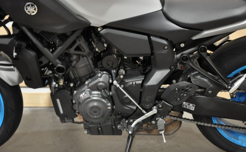 YAMAHA MT-07 (47.5CV) 8