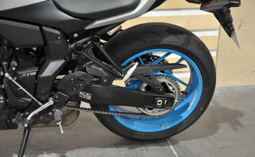 YAMAHA MT-07 (47.5CV) 9