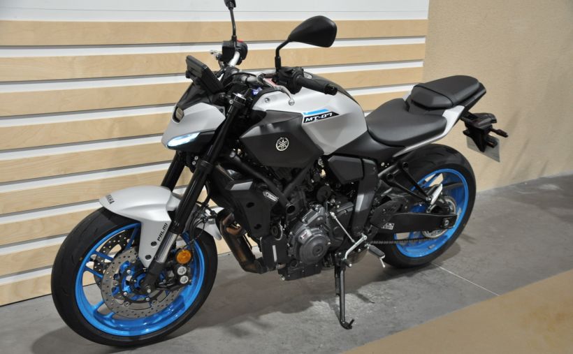 YAMAHA MT-07 (47.5CV) 11