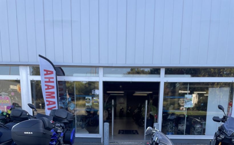 YAMAHA FZ6 (98CV) 3