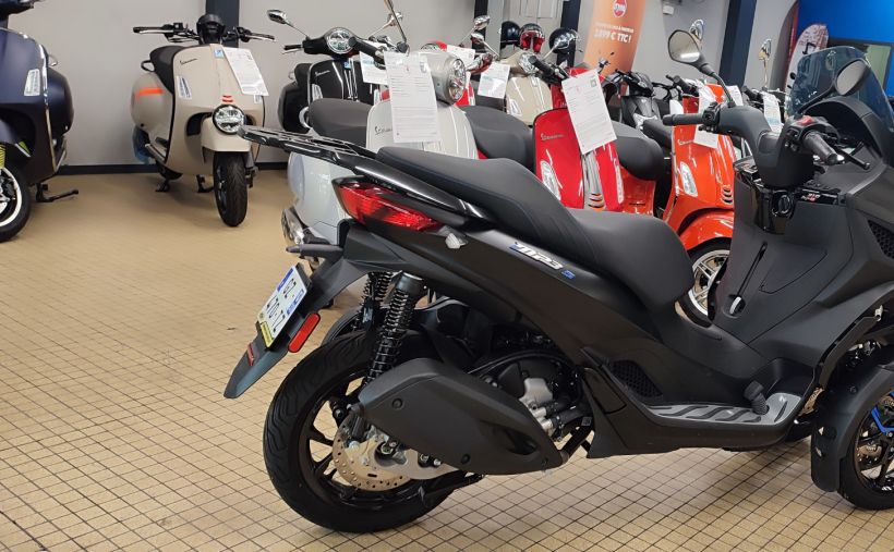 PIAGGIO MP3 310 HPE SPORT 18