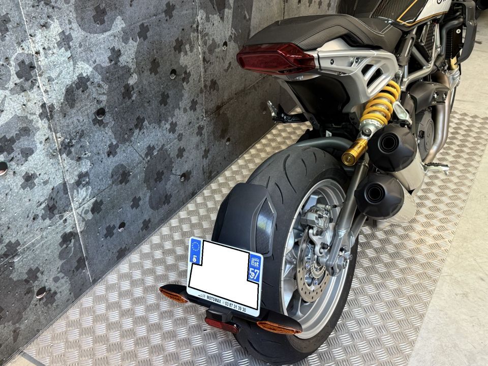 INDIAN FTR 1200 R CARBON 18