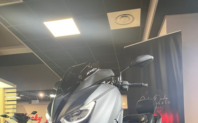 YAMAHA XMAX 125 1