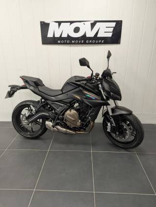 QJ MOTOR SRK 700 - 2025