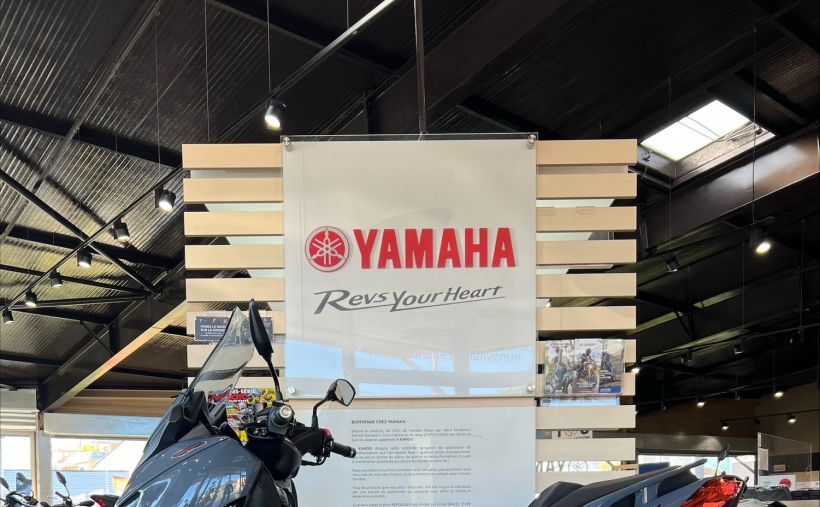 YAMAHA XMAX 125 TECH MAX 2