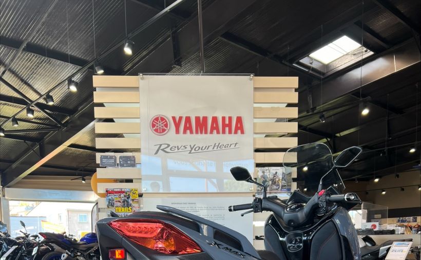 YAMAHA XMAX 125 TECH MAX 6