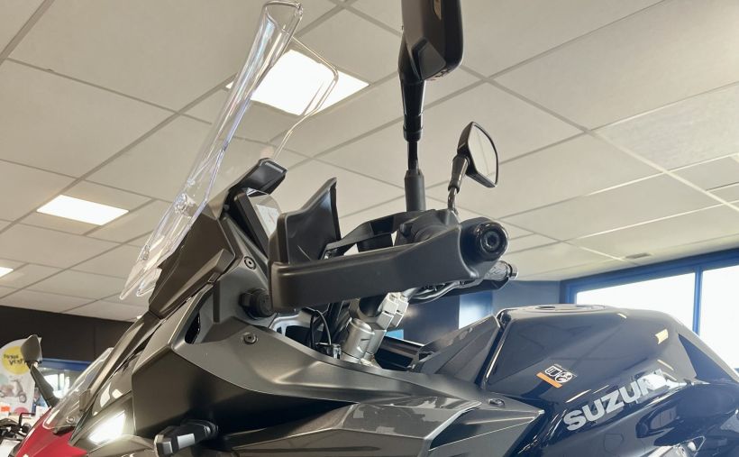 SUZUKI GSX-S 1000 GX 4