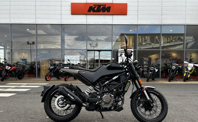 HUSQVARNA SVARTPILEN 125 ABS 0