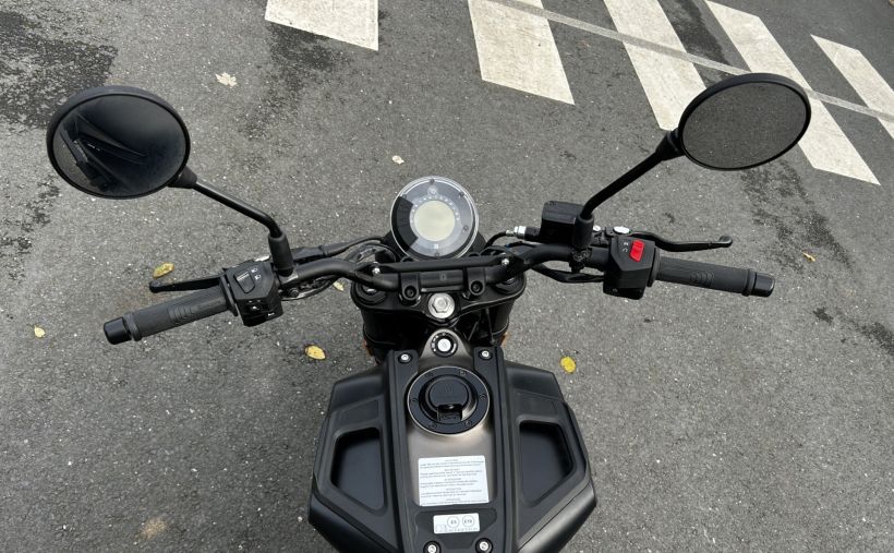 HUSQVARNA SVARTPILEN 125 ABS 1