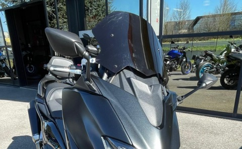 YAMAHA XP T-MAX 560 TECH MAX 1