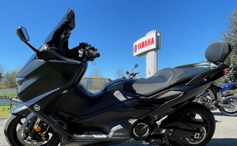 YAMAHA XP T-MAX 560 TECH MAX 2