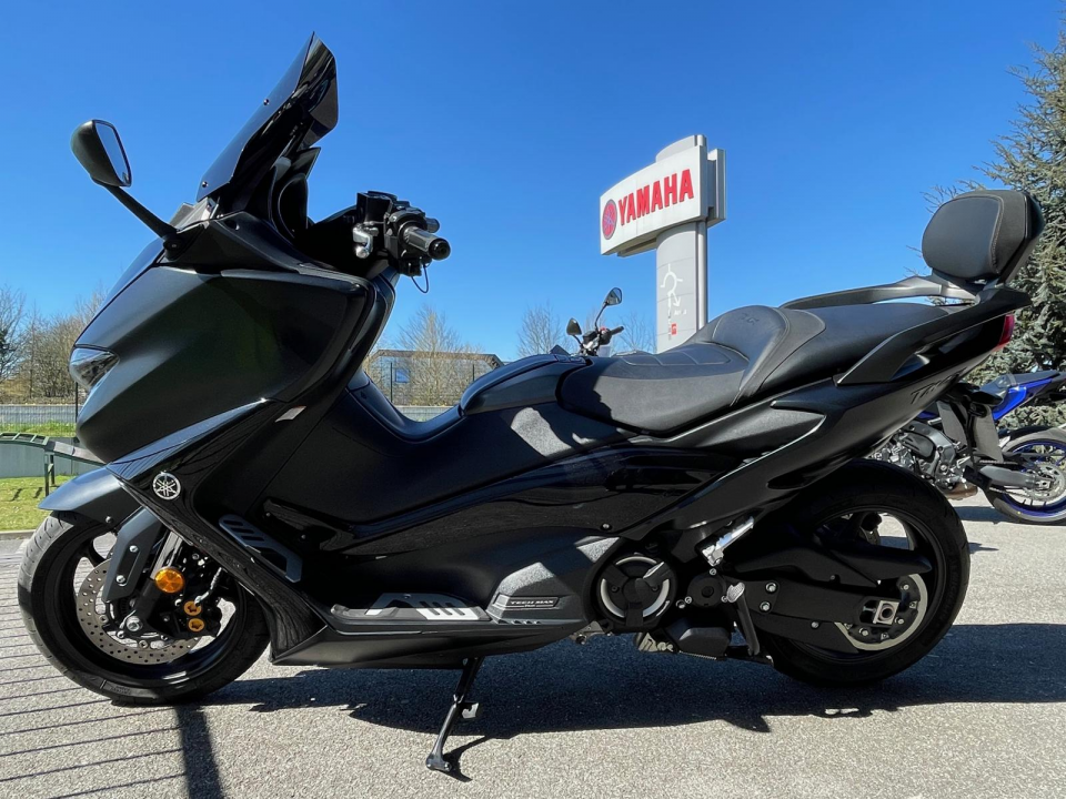 YAMAHA XP T-MAX 560 TECH MAX 2