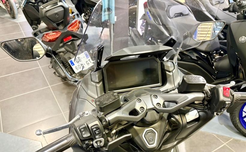 YAMAHA XP T-MAX 560 TECH MAX 4