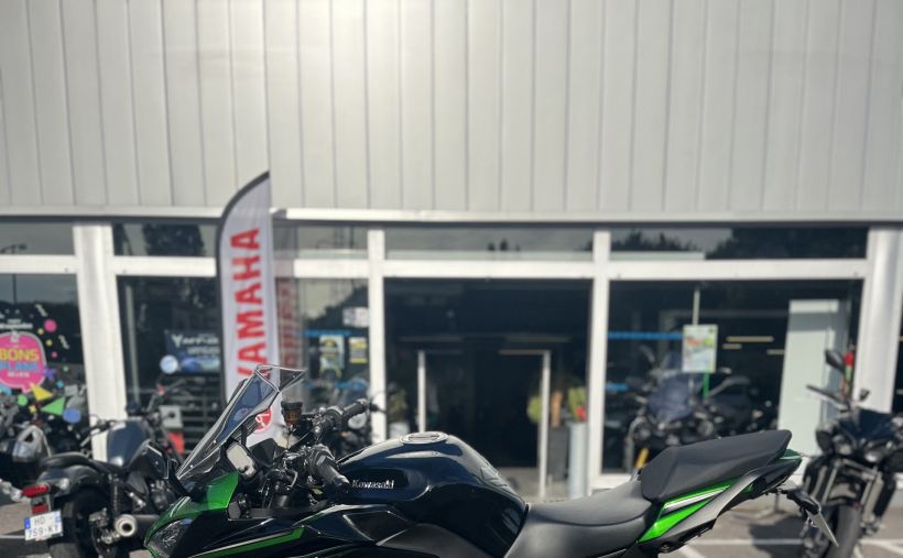 KAWASAKI NINJA 1000 SX 6